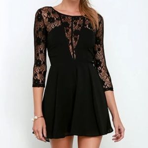 LuLu’s Very Enticing Black Lace Dress 🖤